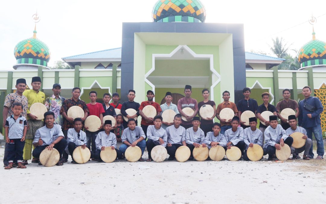 BERARAK KOMPANG DALAM RANGKA MENYAMBUT KEDATANGAN BULAN SUCI RAMADHAN DI KAMPUNG TANJUNG KURAS